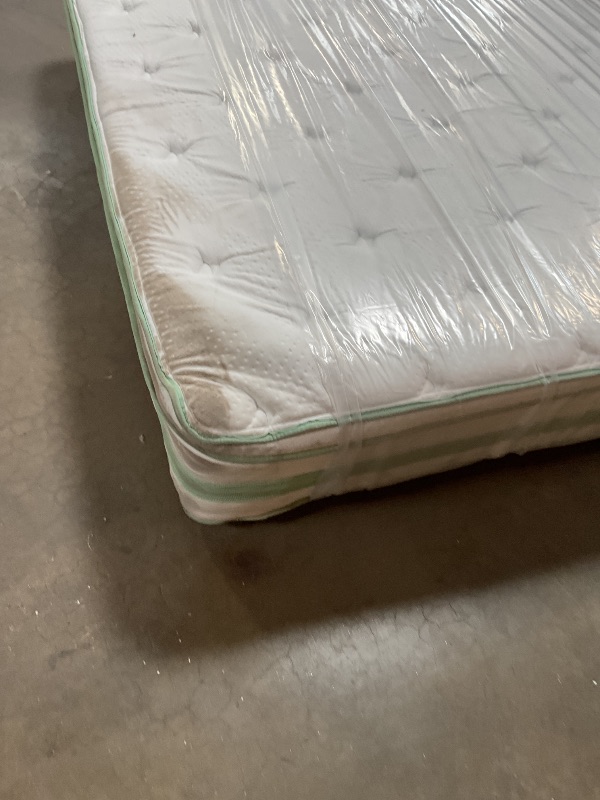 Photo 1 of **DIRTY FROM TRANSPORT **Novilla King Size Mattress 14 inch, King Size Hybrid Mattress  with Motion Isolation,Gel Memory Foam with Pocket Springs for Support & Pressure Relief, Medium Firm Pillow Top Mattresses