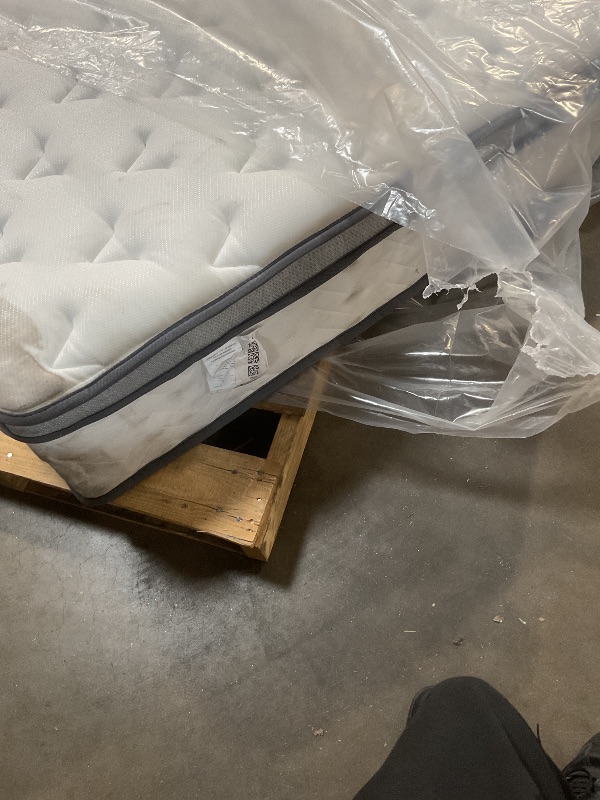 Photo 1 of ** DIRTY FROM TRANSPORT **Queen size Linbery mattress 