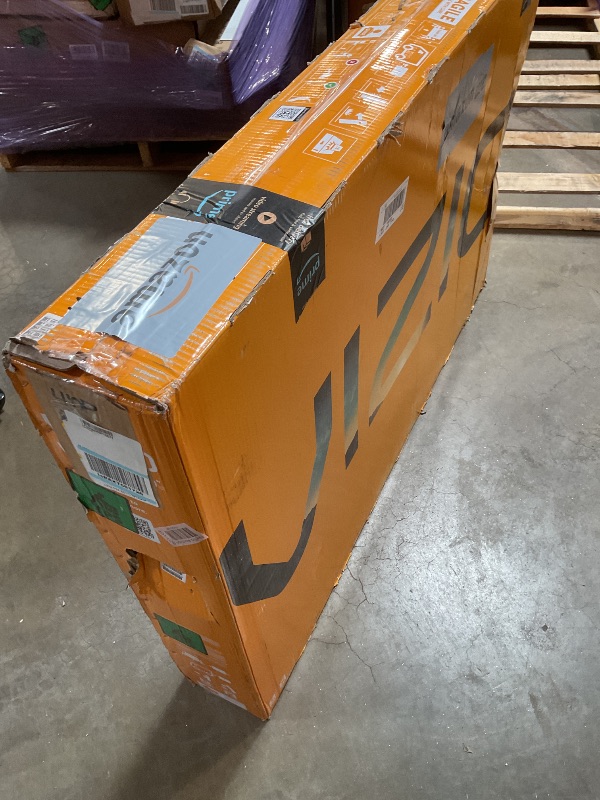 Photo 1 of **SELLING FOR PARTS**VIZIO 50-Inch V-Series 4K UHD LED Smart TV with Voice Remote, Dolby Vision, HDR10+, Alexa Compatibility, 2022 Model