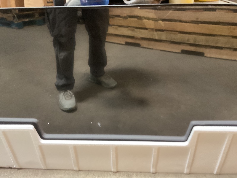 Photo 1 of ****DAMAGED/ BROKEN TELEVISION PARTS ONLY**** Samsung 50-Inch Class Crystal UHD U8000F 4K Smart TV (2025 Model) Endless Free Content, Crystal Processor 4K, MetalStream Design, Knox Security, Alexa Built-in