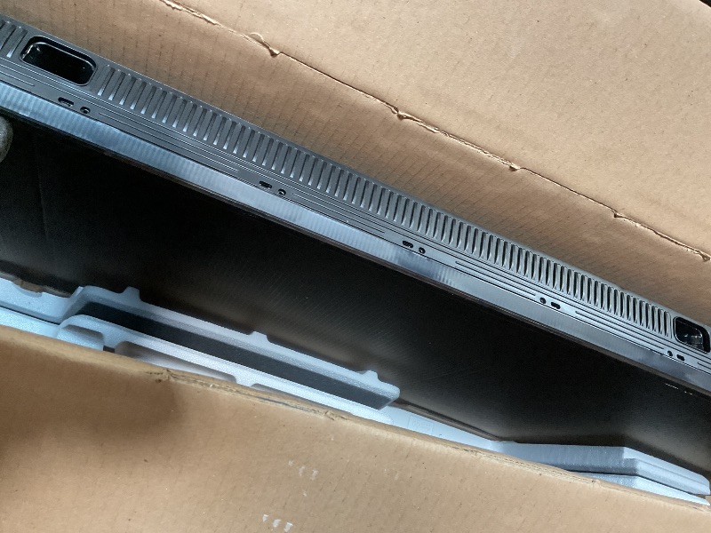 Photo 1 of ****DAMAGED/ BROKEN TELEVISION PARTS ONLY**** Samsung 65-Inch Class QLED Q7F Series Samsung Vision AI Smart TV (2025 Model, 65Q7F) Quantum HDR, Object Tracking Sound Lite, Q4 AI Gen1 Processor, 4K upscaling, Gaming Hub, Alexa Built-in
