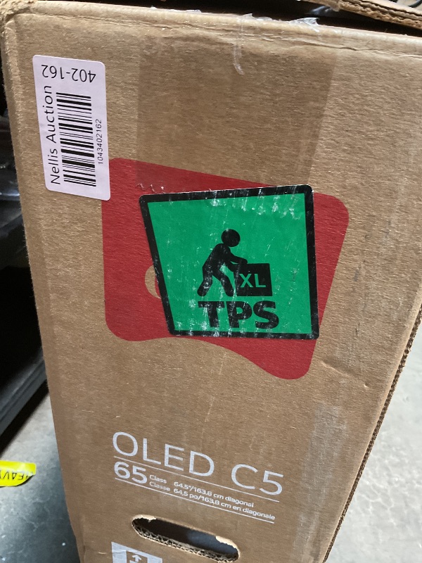 Photo 1 of ****BROKEN SCREEN PARTS ONLY**** LG 65-Inch Class OLED evo AI 4K C5 Series Smart TV w/Dolby Atmos, Dolby Vision, HDR10, AI Super Upscaling 4K, Filmmaker Mode, Wow Orchestra, Alexa Built-in (OLED65C5PUA, 2025)