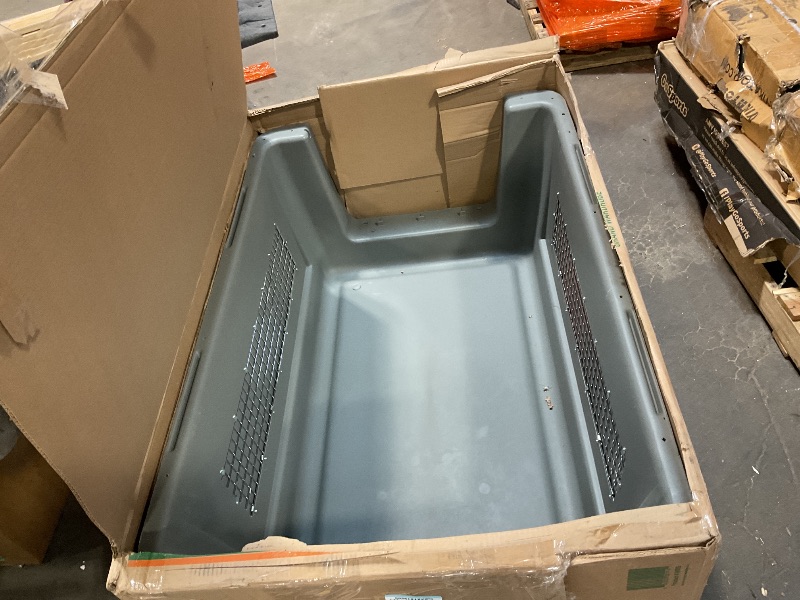 Photo 1 of Petmate Sky Kennel