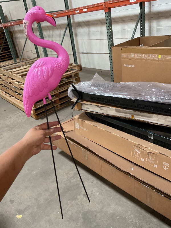 Photo 1 of 24 inch flamingo lawn ornament