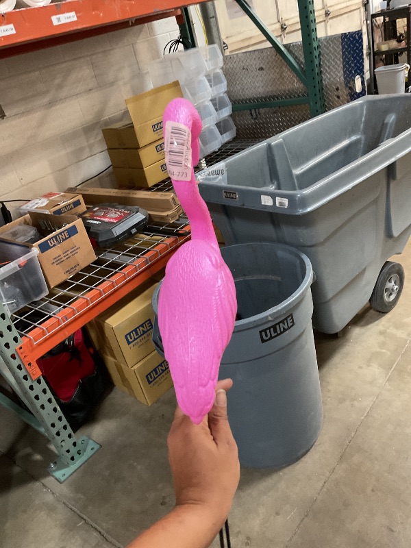 Photo 1 of 24 inch flamingo lawn ornament