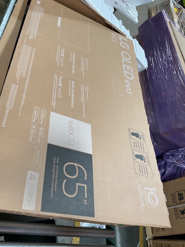 Photo 1 of ***DISPLAY SCREEN DOES NOT WORK***LG C3 Series 65-Inch Class OLED evo 4K Processor Smart Flat Screen TV for Gaming with Magic Remote AI-Powered OLED65C3PUA, 2023 with Alexa Built-in