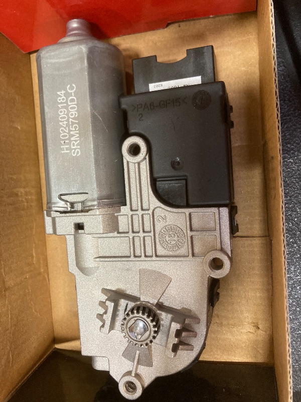 Photo 1 of  Sunroof Motor H102409184 .