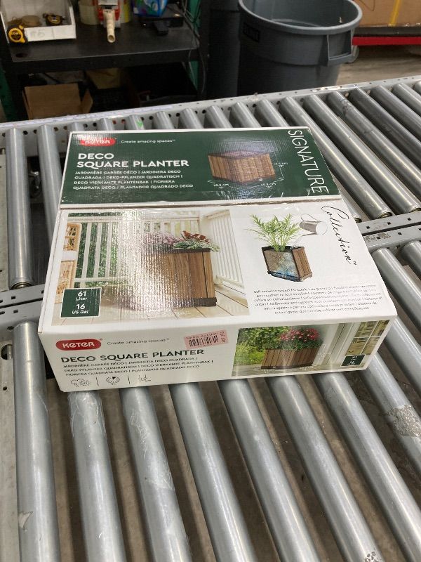 Photo 1 of 18 in. Deco Modern Outdoor Brown Resin Cube Self Watering Planter (1-Pack)