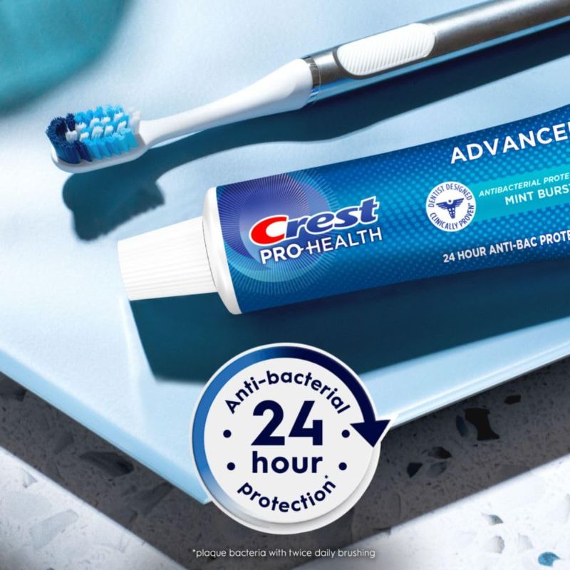 Photo 1 of Crest Tartar Protection Whitening Cool Mint Flavor Toothpaste 8.2 Oz
