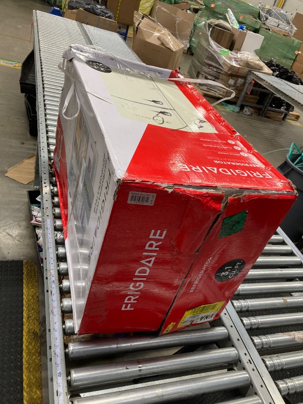 Photo 1 of ***MAYBE PARTS ONLY***
FRIGIDAIRE EFR840-Cream EFR840 Retro Mini Fridge with Freezer & Side Bottle Opener-Small 2 Door Refrigerator for Office Bar or College Dorm Room-3.1 Cu Ft – 19”"D x 20.5" W x 33.5" H (Cream)