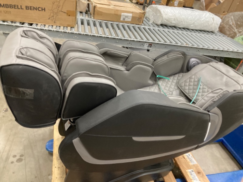 Photo 1 of **the chair does not work****MERITLIFE 4D Massage Chairs Full Body Recliner, High Technology Zero Gravity Shiatsu SL Track with Stretching Function, Auto Body Detection, Bluetooth Heat Foot Roller,Thai Massage Techniques
