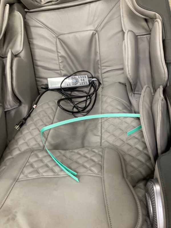 Photo 1 of **the chair does not work****MERITLIFE 4D Massage Chairs Full Body Recliner, High Technology Zero Gravity Shiatsu SL Track with Stretching Function, Auto Body Detection, Bluetooth Heat Foot Roller,Thai Massage Techniques
