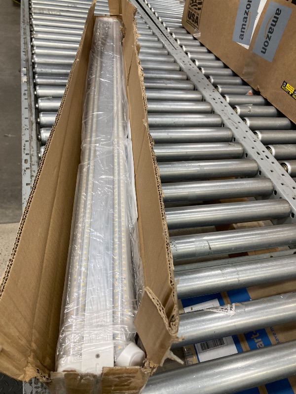 Photo 1 of 
Barrina LED Shop Light, 40W 5000LM 5000K, 4FT Integrated Fixture, V Shape,T8 Light Tube, Daylight White, Clear Cover, Hight Output, LED Shop Lights for Garage Warehouse Workshop (Pack of 6)
