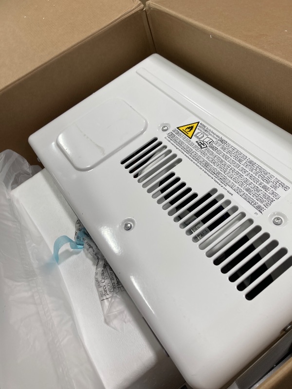 Photo 1 of ***PARTS ONLY***
Midea 8,000 BTU U-Shaped Smart Inverter Air Conditioner – Cools up to 350 Sq. Ft., Ultra Quiet with Open Window Flexibility, Compatible with Alexa, 35% Energy Savings, Remote Control (Renewed)