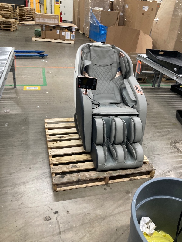 Photo 1 of ***ITEM DOES NOT WORK***Luxury Massage Chair