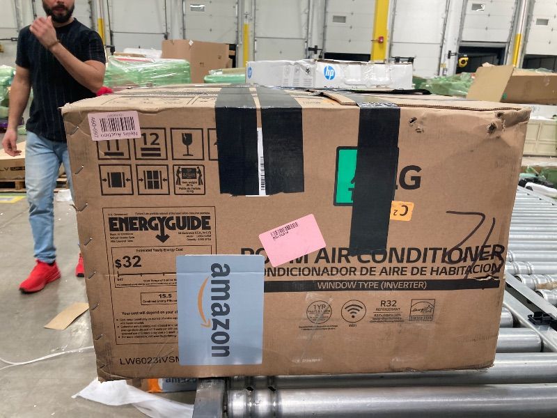Photo 1 of ***PARTS ONLY***
LG 6,000 BTU Dual Inverter Smart Window Air Conditioner, 115V, Cools 250 Sq. Ft., Ultra Quiet Operation, Up to 35% More Energy Savings, ENERGY STAR®, works with LG ThinQ, Amazon Alexa and Hey Google