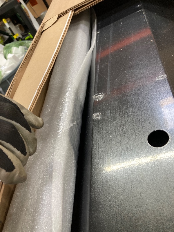 Photo 1 of Gator Recoil Retractable Truck Bed Tonneau Cover | G30378 | Fits 2021 - 2025 Ford F-150 (Incl. Raptor/Lightning) 5' 7" Bed (67.1")