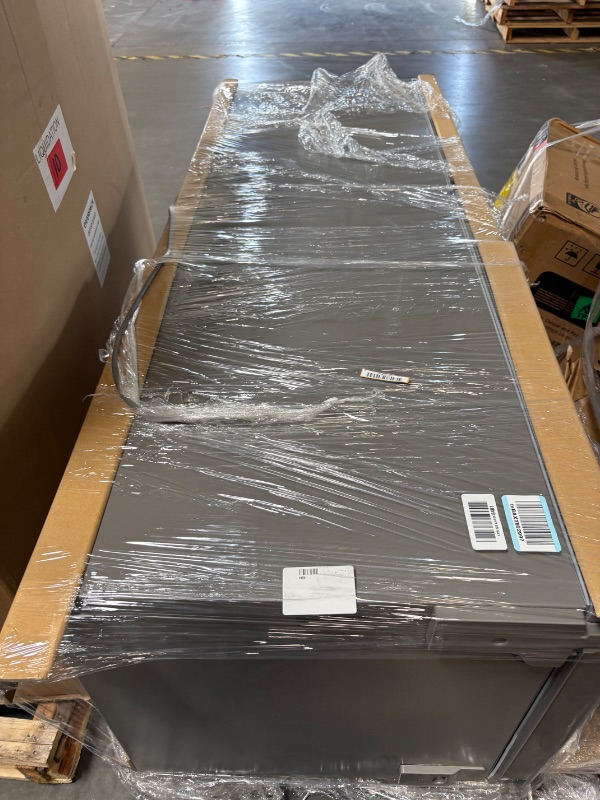 Photo 1 of **WILL NEED TRUCK OR TRAILER FOR PICK UP**
Sharp Bottom-Freezer Counter-Depth Refrigerator, 24 Inch, 11.5 Cubic Foot