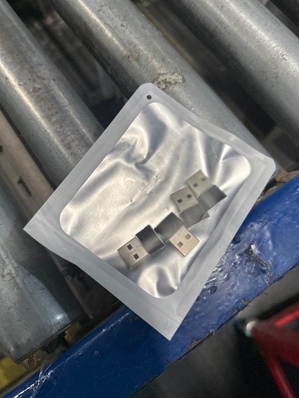 Photo 1 of ????? ???????? USB to USB C Adapter,Type-C Female to A Male Car Charger Converter for Apple Watch Ultra 8 9 10,iPhone 16 15 14 13 Pro Max,Samsung S24,Serial Adapters,AirPods,iPad,Car