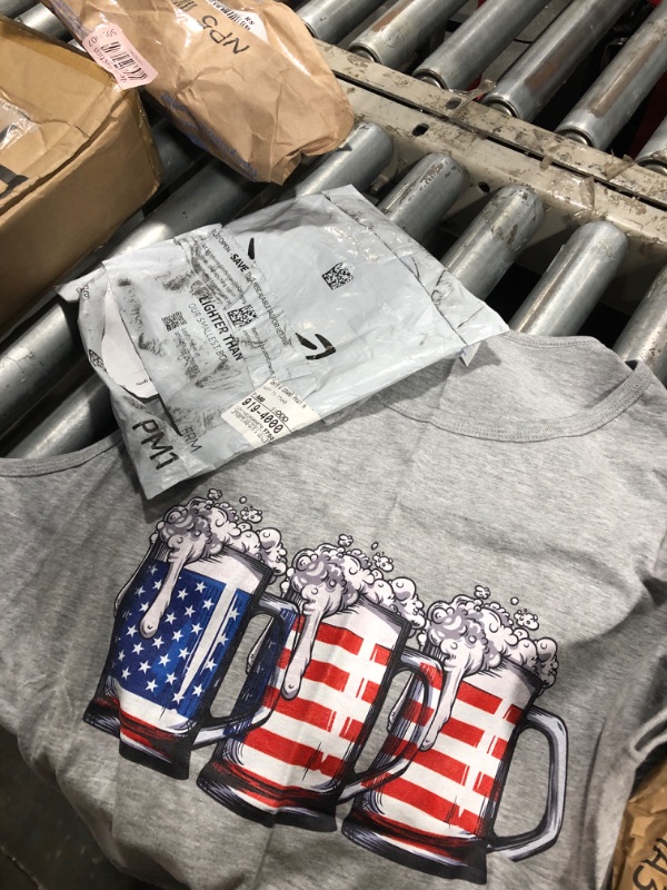 Photo 1 of ** SLEEVELESS-*
Beer American Flag 4th of July Men Women Merica Drinking USA T-Shirt XL. 