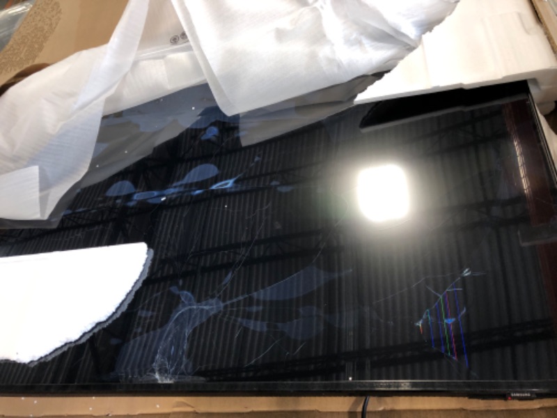 Photo 1 of Samsung 50-Inch Class QLED Q7F Series Samsung Vision AI Smart TV (2025 Model, 50Q7F) Quantum HDR, Object Tracking Sound Lite, Q4 AI Gen1 Processor, 4K upscaling, Gaming Hub, Alexa Built-in