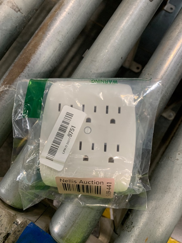 Photo 1 of GE 6-Outlet Extender Wall Tap, Grounded Adapter, Outlet Splitter, Charging Station, 3-Prong, Secure Install, ETL Listed, White, 54947