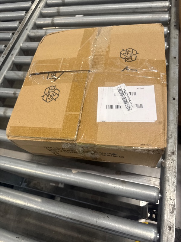 Photo 1 of BNHHLZ Modern LED Pendant Lights Plated Black Rectangular Pendant Light Fixtures 4000K 20W Dimmable Pendant Lighting for Dining Room Kitchen Island Bedroom Living Room Foyer?2-Pack?