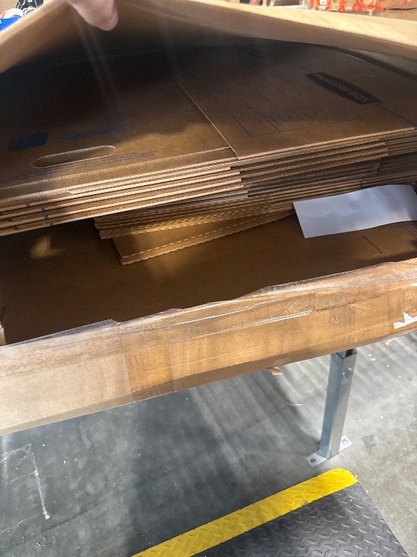 Photo 1 of Bankers Box Classic Moving Box 30 Pack Kit, Reinforced Handles, Tape-Free Assembly, Box with Lid, 20 Small 5 Medium and 5 Large Boxes (7716501)