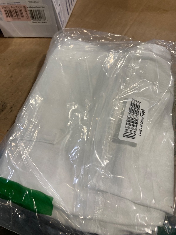 Photo 1 of   Lee Women's Relaxed Fit Capri Jean White 12