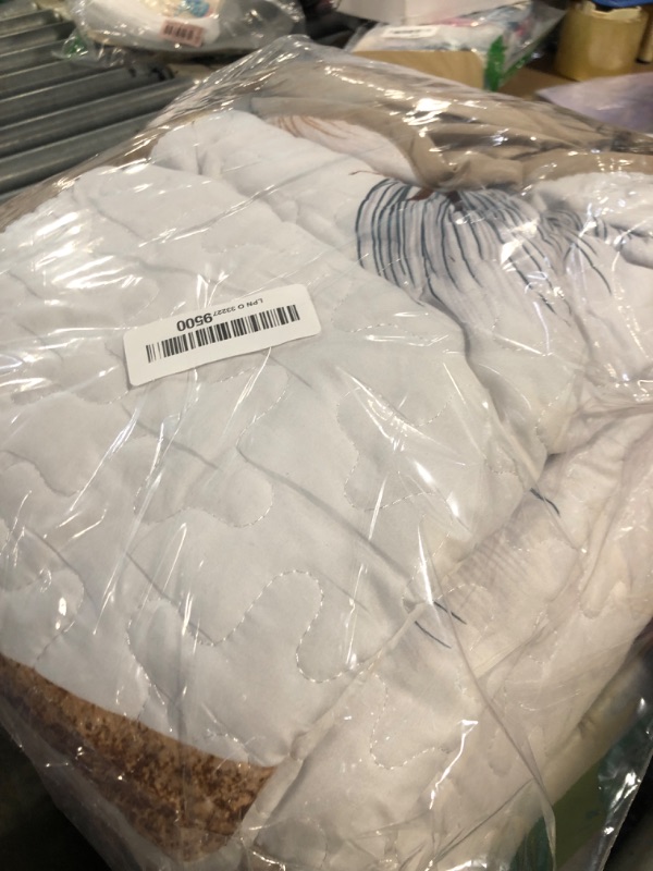 Photo 1 of Dinjoy King Size Quilt Set Floral,3 Pieces Khaki/Beige Farmhouse Quilts Lightweight Spring Bedspreads Flower Pattern Coverlet Bed Set White Boho King Quilt Bedding Sets for All Season(90"x110")