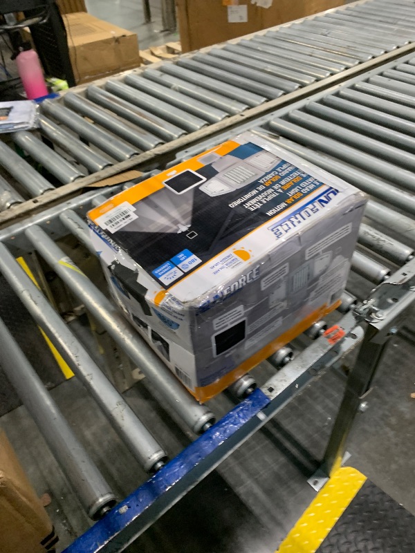 Photo 1 of Sunforce Solar Triple Head Motion Activated Security Light 1500 Lumens