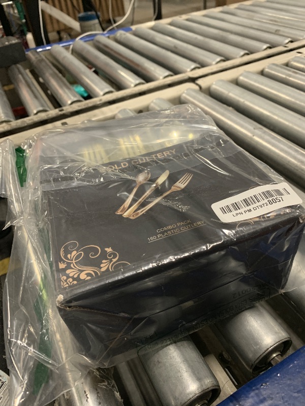 Photo 1 of N9R 160pcs Gold Plastic Silverware - Gold Plastic Utensils Set - Tableware Flatware Kit 80 Forks, 40 Spoons, 40 Knives Disposable Cutlery Set for Party, Wedding, Birthday