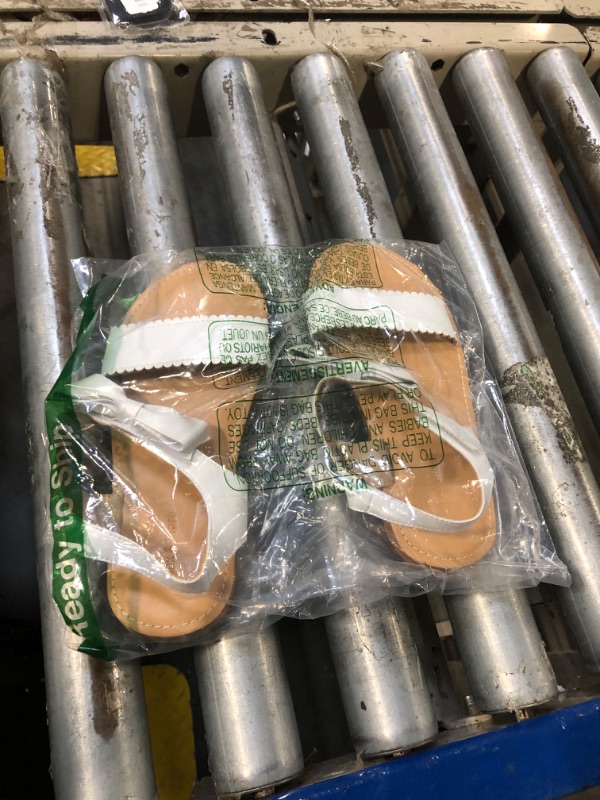 Photo 1 of  *** USED *** Felix & Flora Toddler Girl White Sandals Size 10 - Easter Flower Girl Dress Shoes Open Toe Little Kid Summer Flats