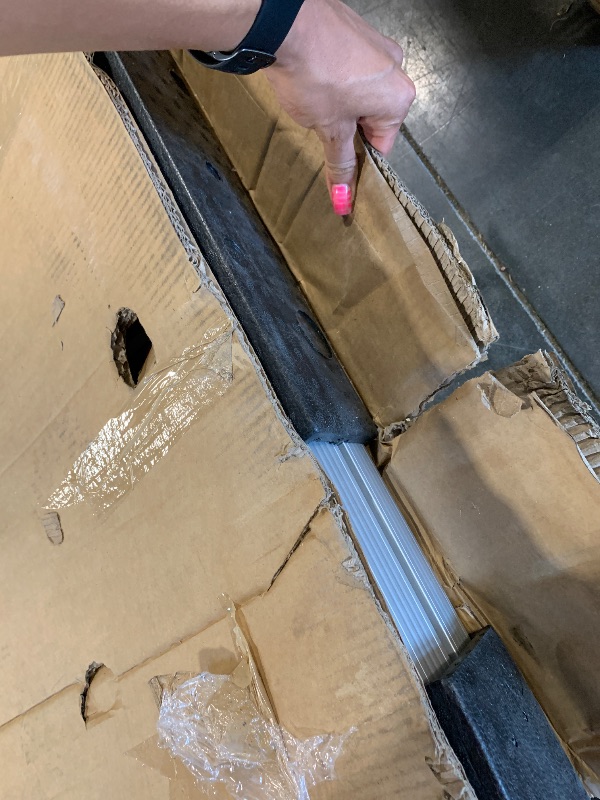 Photo 1 of Renogy 400 Watts 12 Volts Monocrystalline Solar RV Kit Off-Grid Kit with Adventurer 30A PWM LCD Charge Controller+ Mounting Brackets+ Male and Female Connectors+Solar Cables+Cable Entry housing