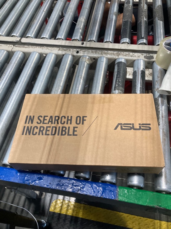Photo 1 of [Locked] vASUS Vivobook Go 12 L210 11.6” ultra-thin laptop, 2022 version, Intel Celeron N4020, 4GB RAM, 64GB eMMC, Win 11 Home in S mode with One Year of Office 365 Personal, L210MA-DS02
