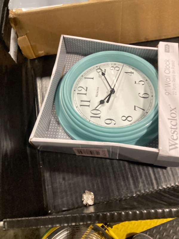 Photo 1 of Westclox Quartz Movement Round Wall Clock, Contemporary Analog Design, Battery-Powered for Indoor Use (Blue, 9 Inch)