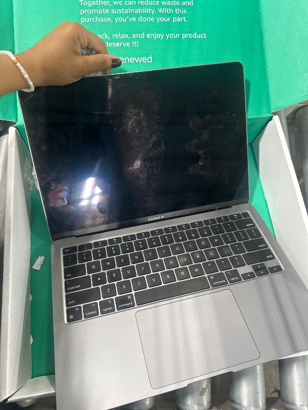 Photo 1 of ***BROKEN SCREEN***Late 2020 Apple MacBook Air with Apple M1 Chip (13.3 inch, 8GB RAM, 256GB SSD) Space Gray (Renewed Premium)