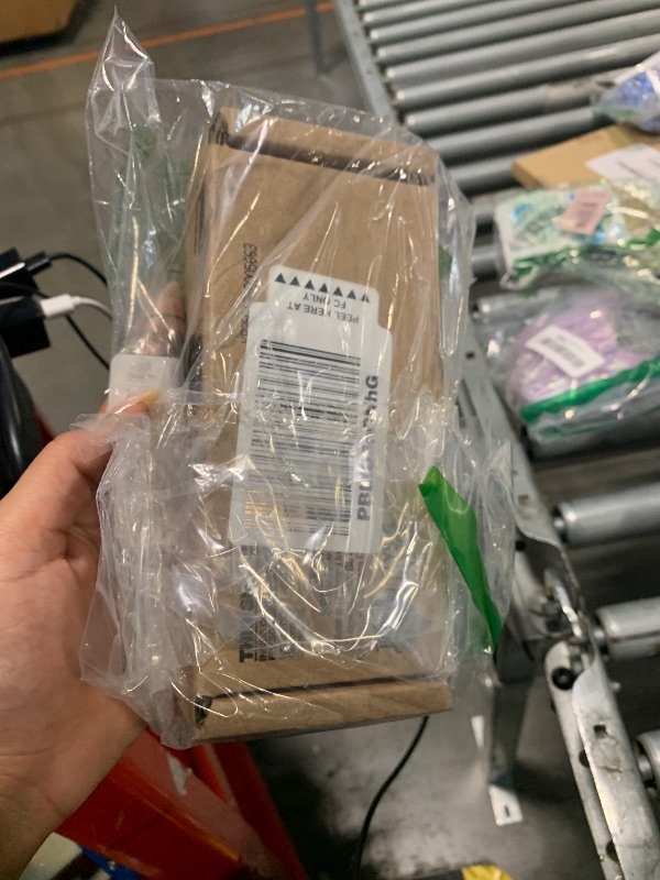 Photo 1 of Hot Shot Flying Insect Trap, Discreet, Trap Attracts and Captures House Flies and Fruit Flies, 24/7 Continuous Attraction, No Plug-in Or Electricity Needed, 6 Count