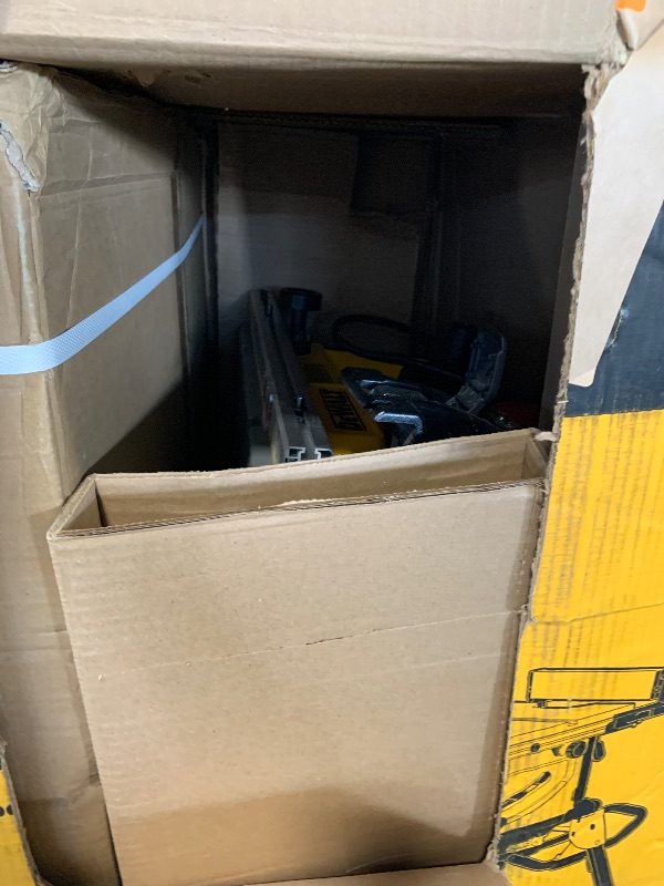 Photo 1 of
DEWALT 10-in 15 -Amp Portable Jobsite Table Saw with Foldable Rolling Stand