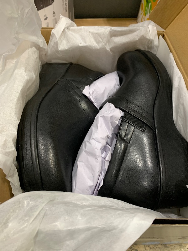 Photo 1 of Dr. Scholl's Shoes Women's Dynamo Work Shoe, Black Leather, Size 8.5