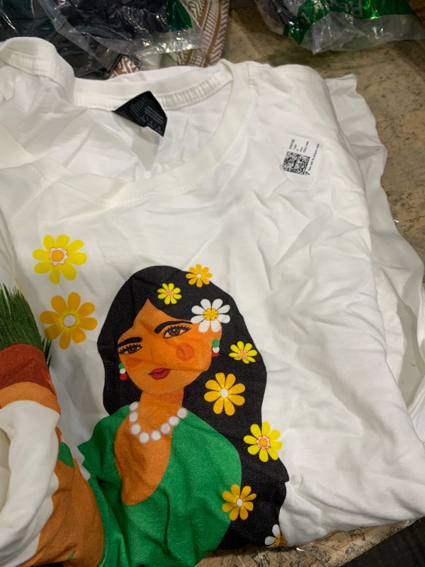 Photo 1 of **WHITE**Nowruz Persian New Year Happy Nowrouz Spring Norouz Nowruz T-Shirt L