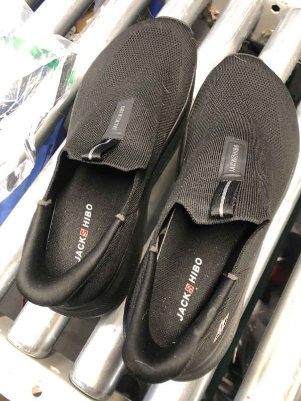 Photo 1 of M 11.5 JACKSHIBO Mens Slip Ins Free up Hands Shoes Wide Toe Box Arch Support Orthopedic Walking Sneakers