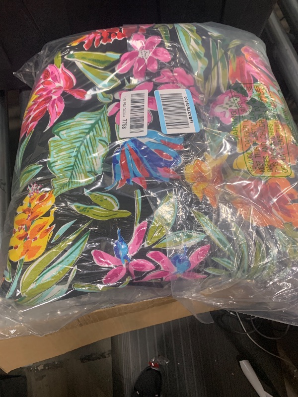 Photo 1 of  cushion 2 pack 