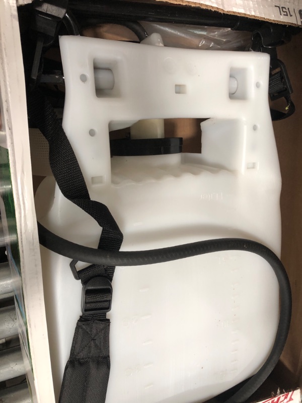 Photo 1 of (for parts) Chapin 60100 4 Gallon Backpack Sprayer for Lawn and Garden, Translucent