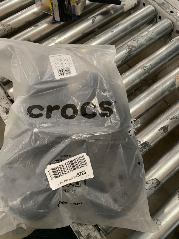 Photo 1 of **** BLACK NOT WHITE *** Crocs Unisex-Adult Classic Blitzen IV Clogs, Pumice, 7 Men/9 Women M US