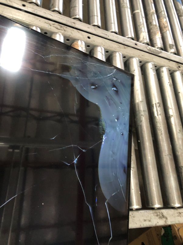 Photo 1 of *********************DESTROYED SCREEN, FINAL SALE******************************

Roku Smart TV – 50-Inch Select Series 4K HDR RokuTV with Roku Enhanced Voice Remote, Brilliant 4K Picture, Automatic Brightness, & Seamless Streaming – Live Local News, Sport