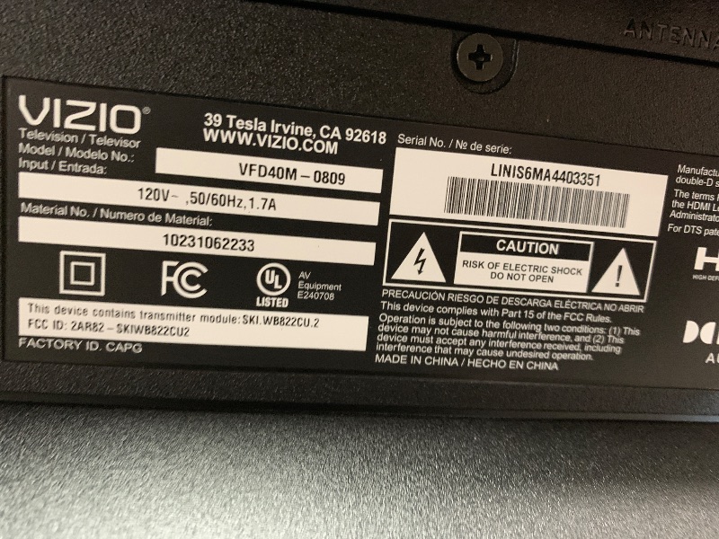 Photo 1 of ************SCREEN DAMAGED, NON-FUNCTIONAL, FINAL SALE*****************

VIZIO 40-inch Full HD 1080p Smart TV with DTS Virtual: X, Alexa Compatibility, Google Cast Built-in, Bluetooth Headphone Capable, (VFD40M-08 New)
