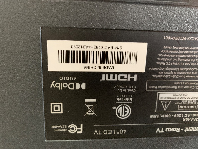 Photo 1 of ****************NON-FUNCTIONAL, WON'T TURN ON******************

Roku Smart TV 2025 – 40-Inch Select Series, 1080p Full HD TV – RokuTV with Voice Remote – Flat Screen LED Television with Wi-Fi for Streaming Live Local News, Sports, Family Entertainment