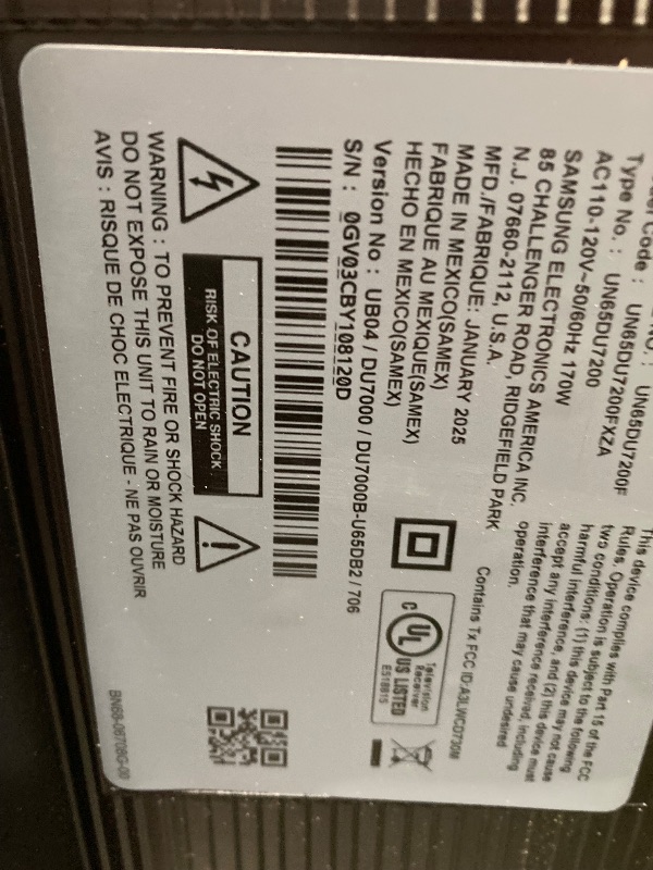 Photo 1 of **SMASHED SCREEN FINAL SALE**SAMSUNG 65-Inch Class Crystal UHD 4K DU7200 Series HDR Smart TV w/Object Tracking Sound Lite, PurColor, Motion Xcelerator, Mega Contrast, Q-Symphony (UN65DU7200, 2024 Model)