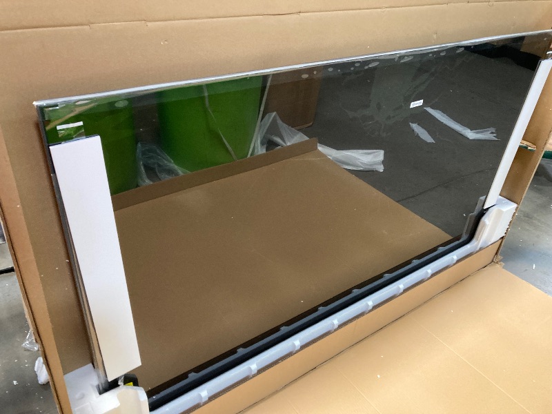 Photo 1 of **SMASHED SCREEN FINAL SALE**TCL 75-Inch QM6K QLED 4K Smart QD-Mini LED TV with Google TV (75QM6K, 2025 Model) Dolby Vision IQ, Dolby Atmos, HDR, Game Accelerator up to 288Hz, Voice Remote, Works with Alexa, Streaming Television